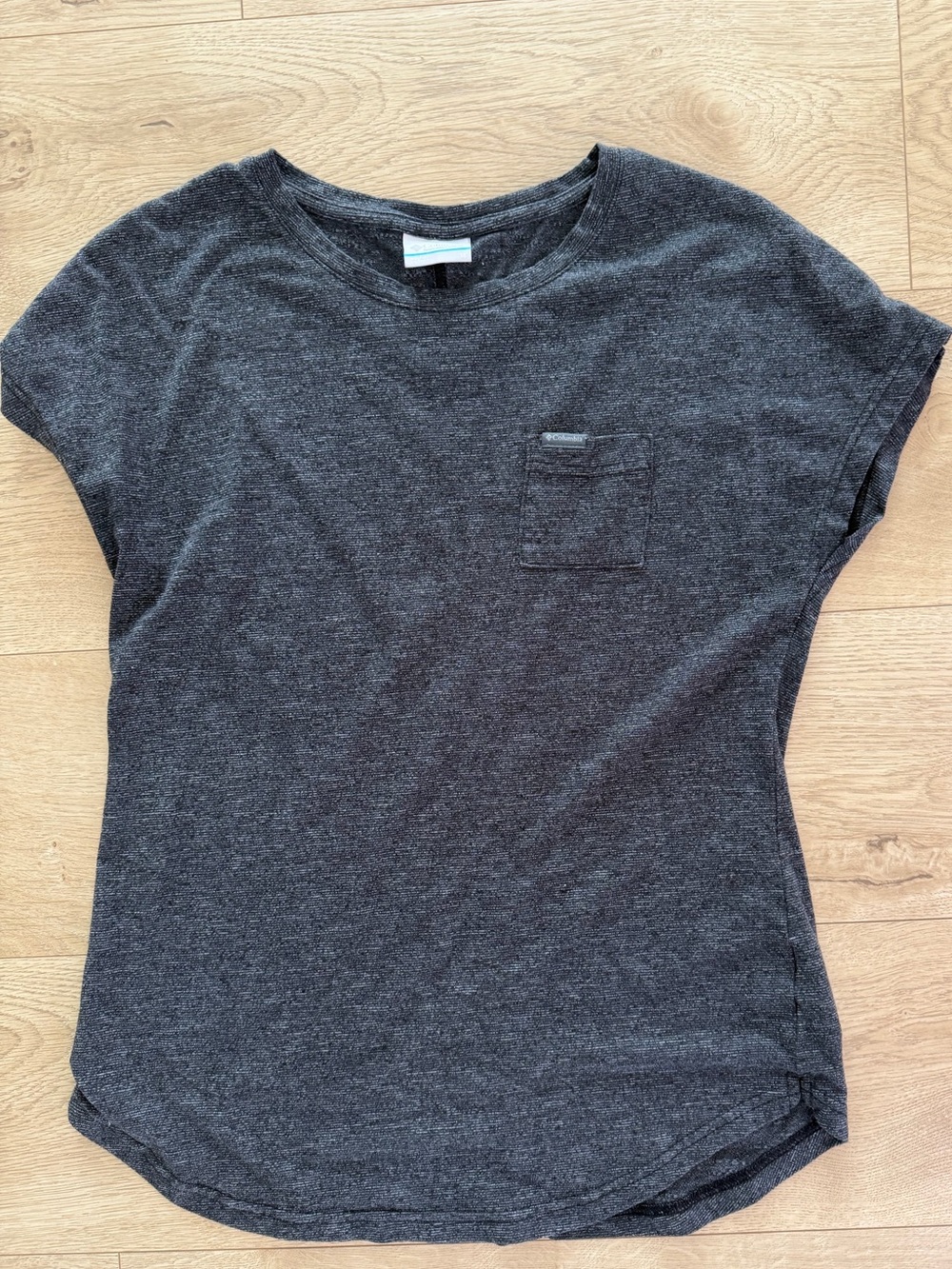 Columbia Women’s Dark Charcoal Pocket Tee